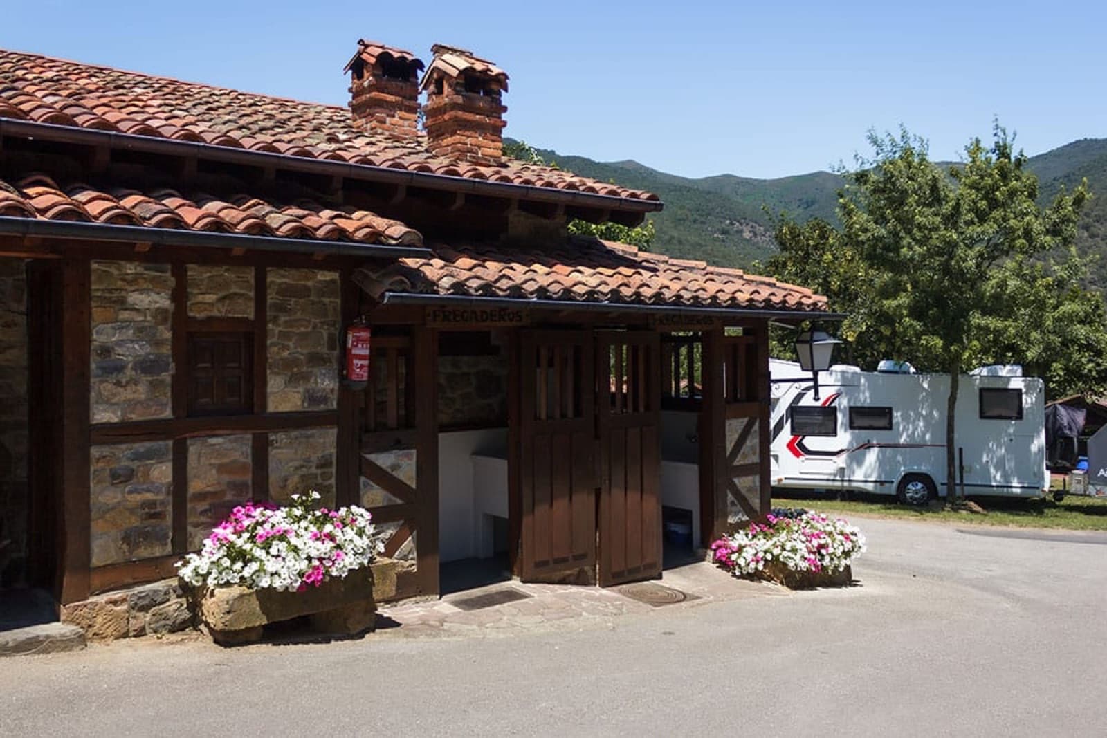 Camping La Viorna, Potes, Picos de Europa